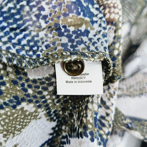 ANA A New Approach Popover Blouse L Blue Green Snake Print Semi Sheer Tab Sleeve - Picture 9 of 13